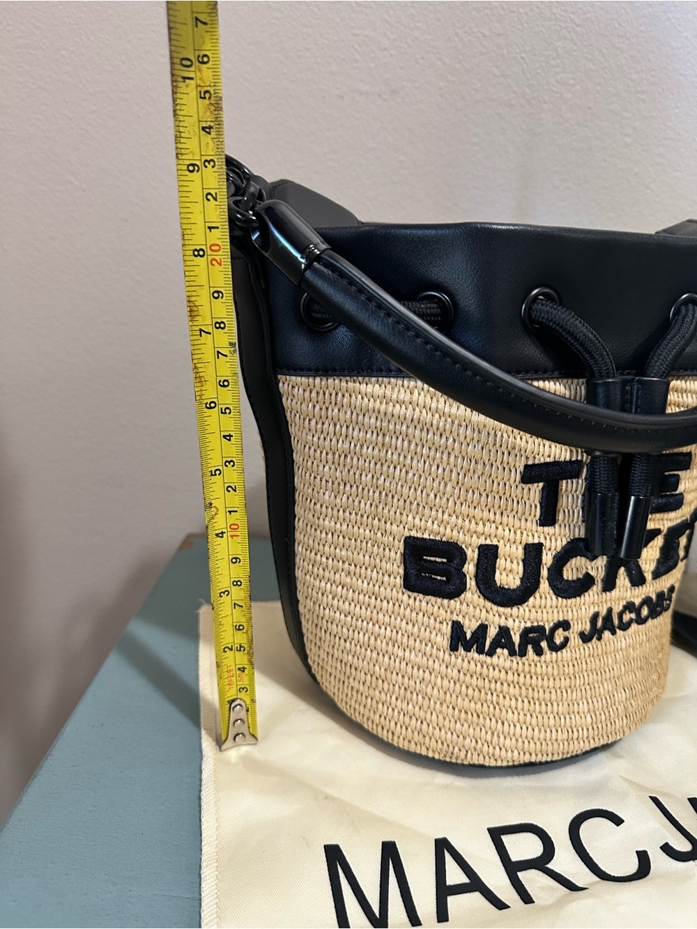 Marc Jacobs The Woven Bucket Bag - Picture 4 of 12